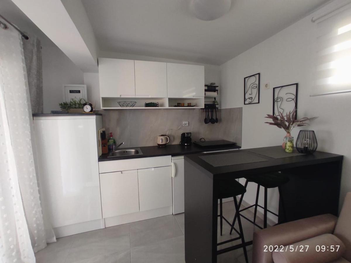 Apartman Mia 2 Bibinje Бибинье Экстерьер фото