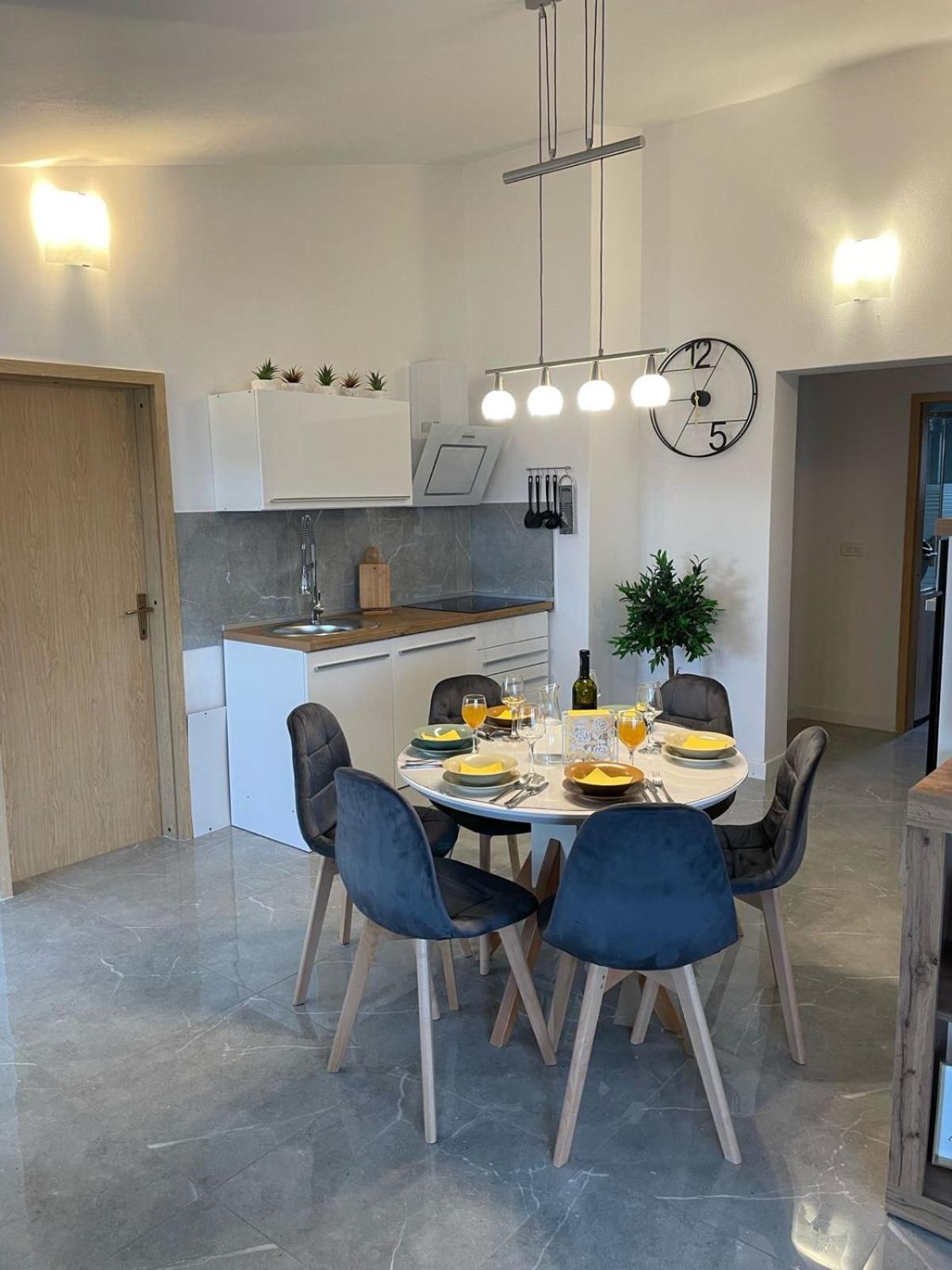 Apartman Mia 2 Bibinje Бибинье Экстерьер фото