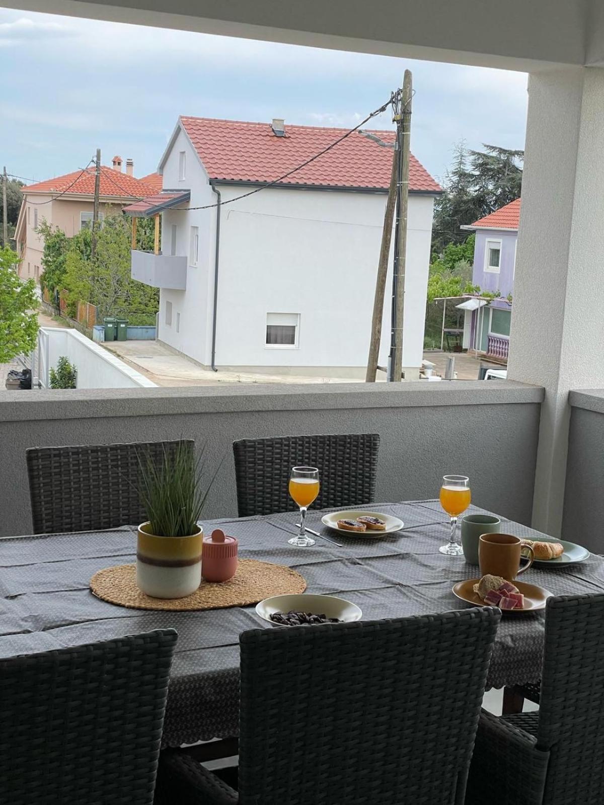 Apartman Mia 2 Bibinje Бибинье Экстерьер фото